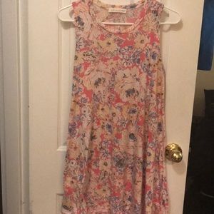 Comfy and Cute Chris & Carol Floral Tunic Dress.